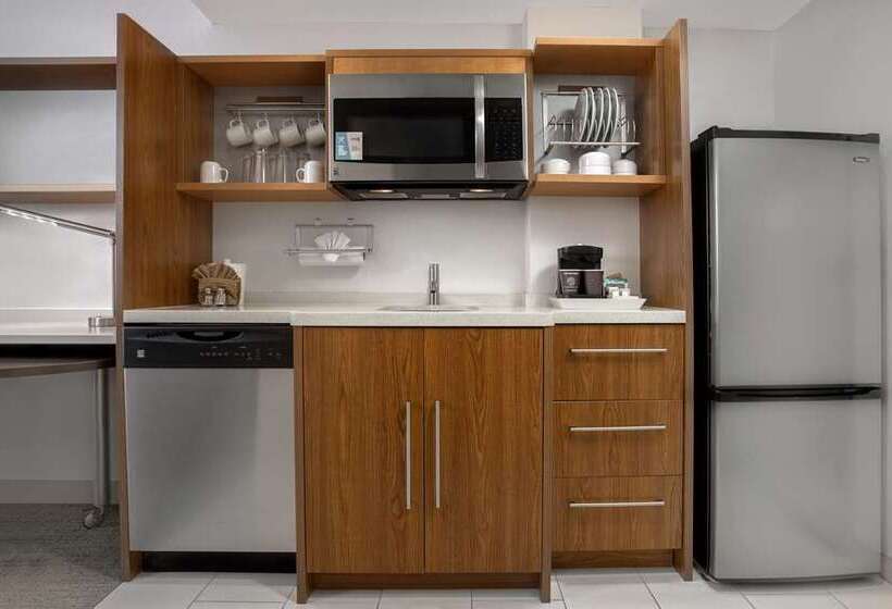 هتل Home2 Suites By Hilton Omaha West, Ne