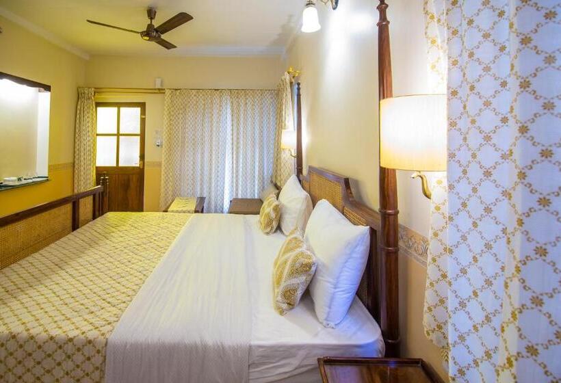 Отель Jai Niwas