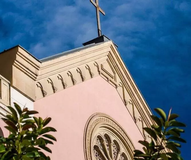 هتل Le Saint Paul