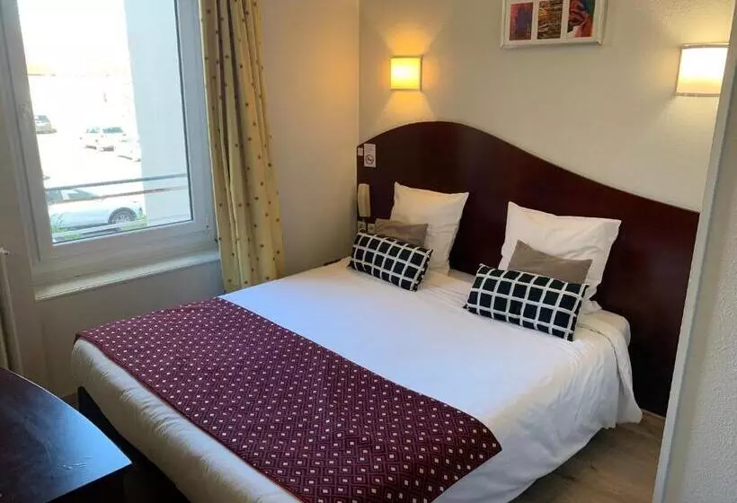 Отель Les Commercants