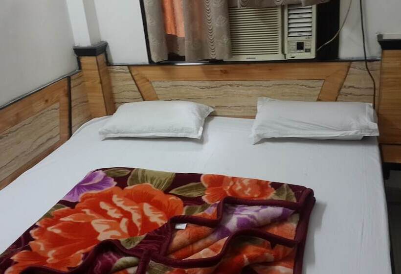 בית מלון כפרי Neha Inn