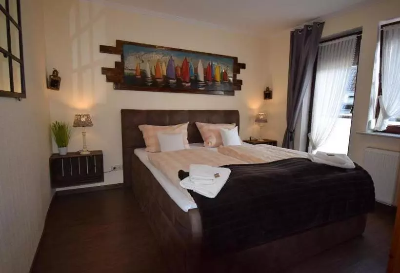 فندق Ferienwohnung Und Appartementvermietung Haus Kaiser