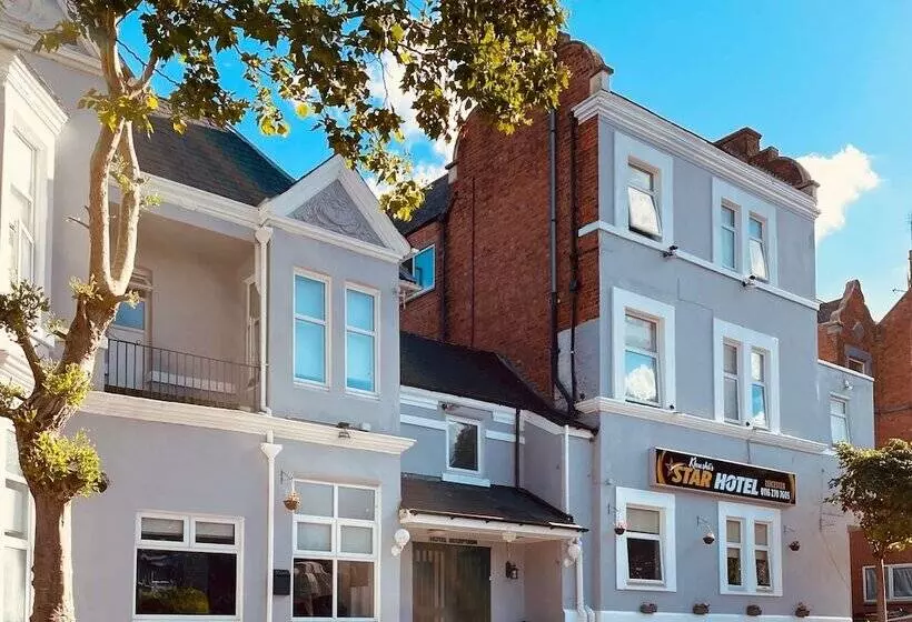 Star Hotel, South Leicester
