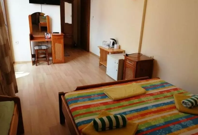 Hotel Guest House Zora   Sarafovo