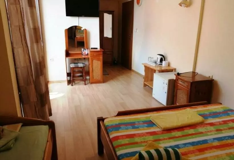 Hotel Guest House Zora   Sarafovo