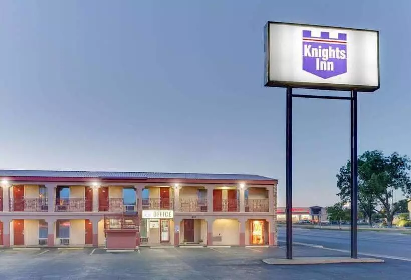 汽车旅馆  Knights Inn San Angelo