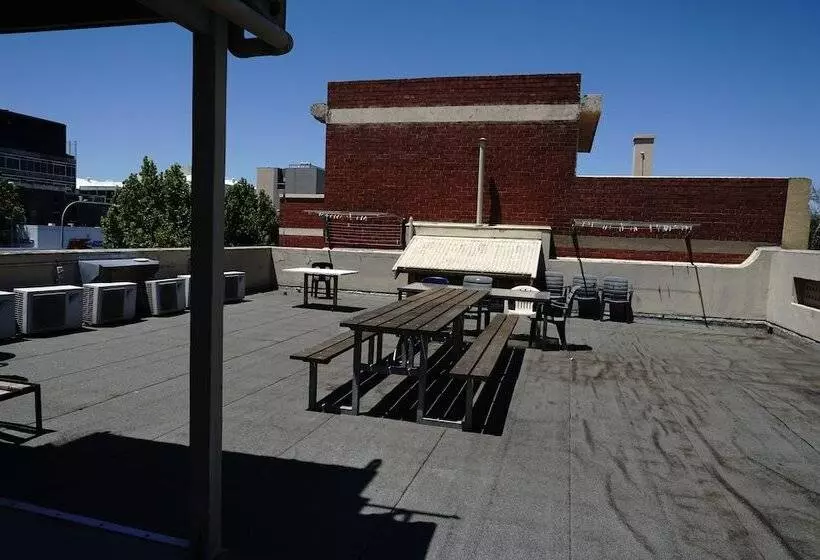 Пансион The Guesthouse   Hostel