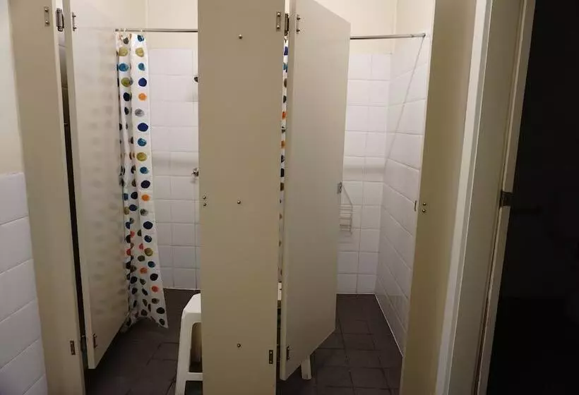 Пансион The Guesthouse   Hostel