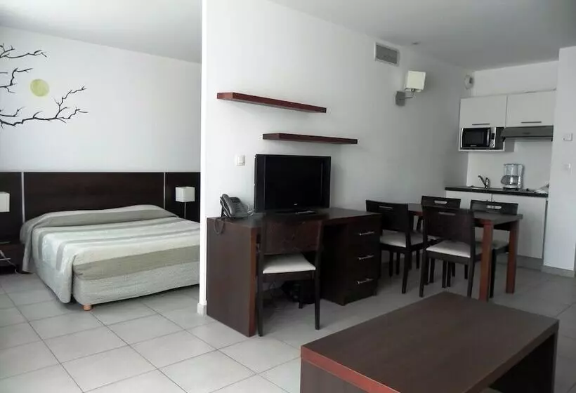 Residence Services Calypso Calanques Plage