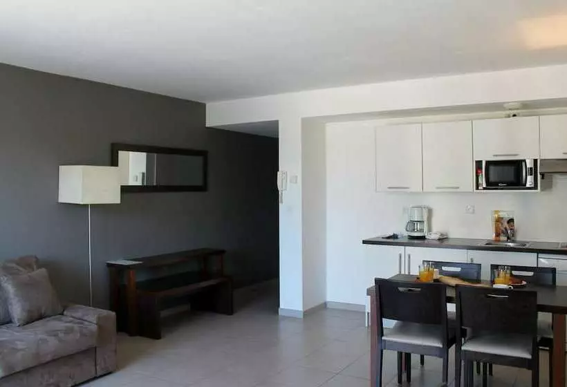 Residence Services Calypso Calanques Plage