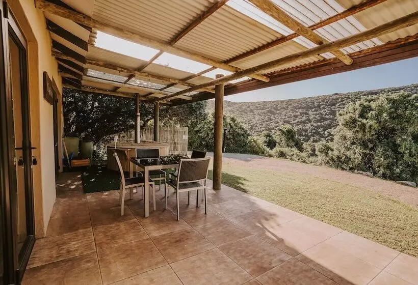 Thunzi Bush Lodge