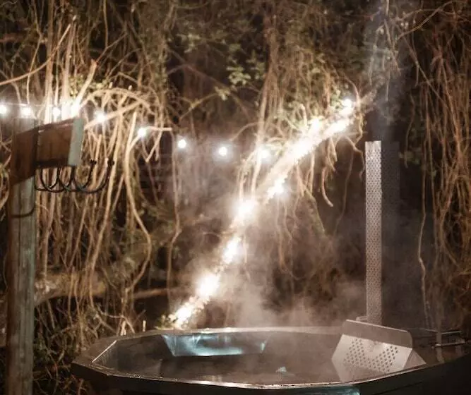 Thunzi Bush Lodge