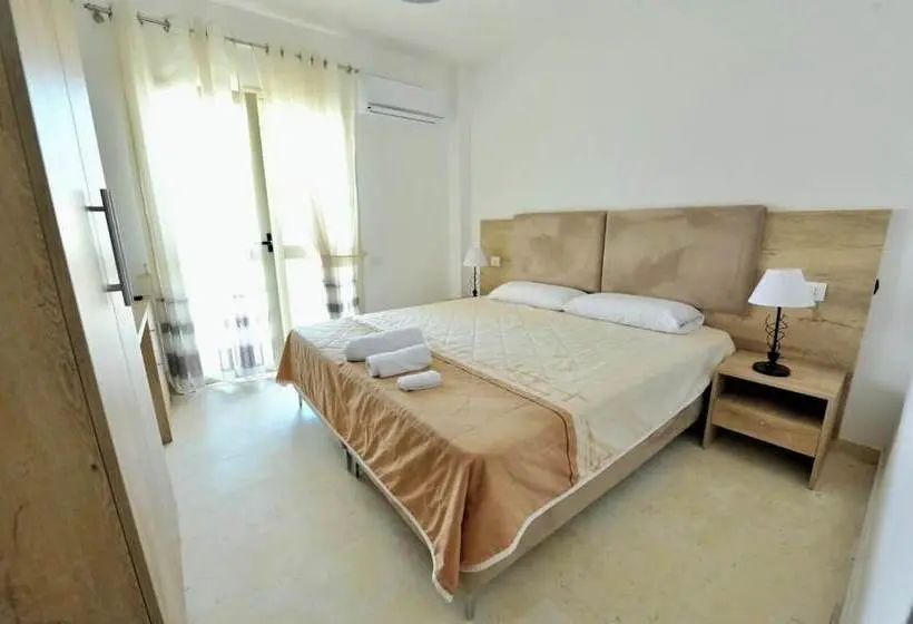 ホテル Vila Drini