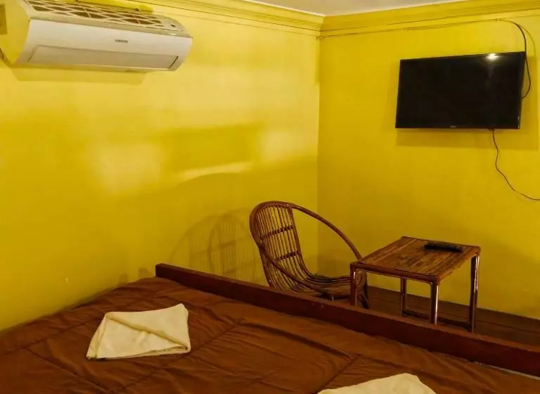 پانسیون The Mango Tree Guesthouse