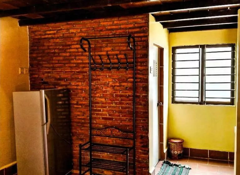پانسیون The Mango Tree Guesthouse