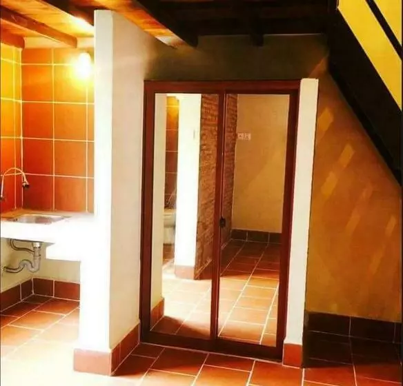 پانسیون The Mango Tree Guesthouse