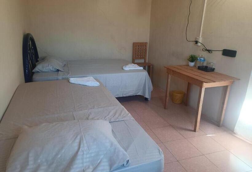 旅馆 Hospedaje C&r