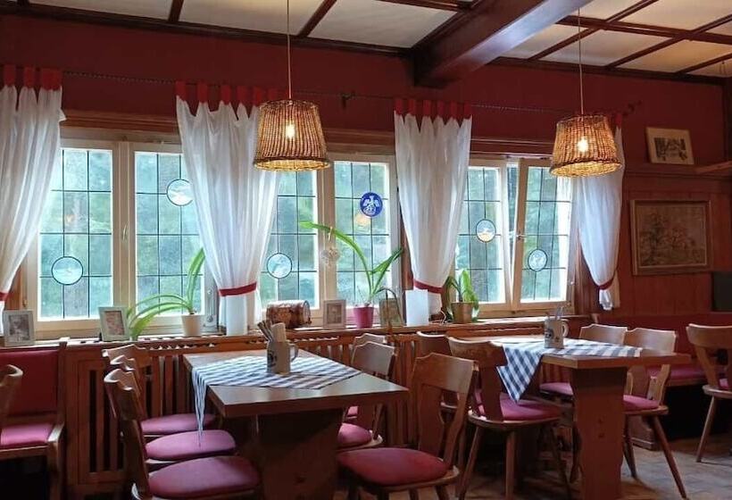 酒店 Bergwaldhütte