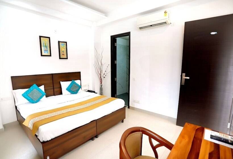 호텔 Gupta Residency Near Noida Sector 50 Metro Station