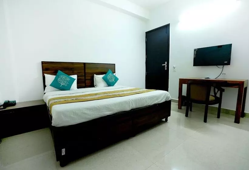 هتل Gupta Residency Near Noida Sector 50 Metro Station