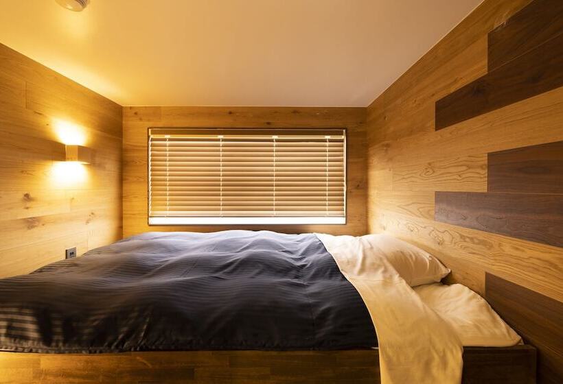 הוסטל The Circle Apartment