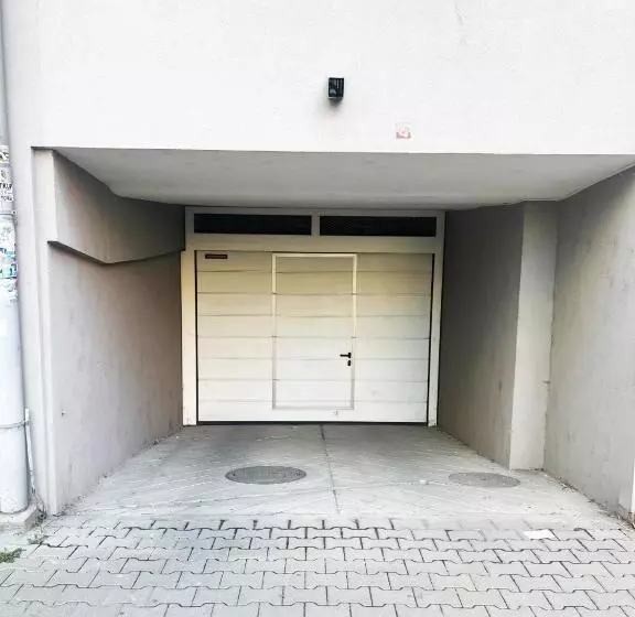 Apartment Vera With Free Garage