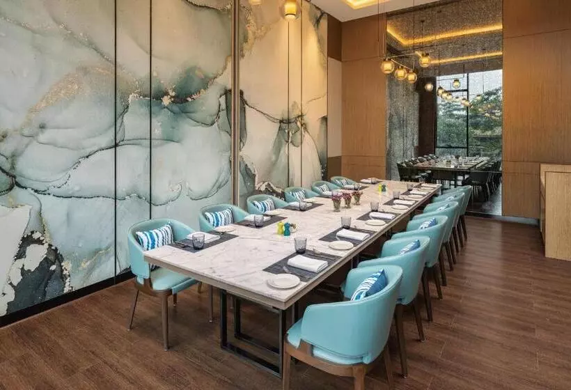 ホテル Fairfield By Marriott Mumbai International Airport
