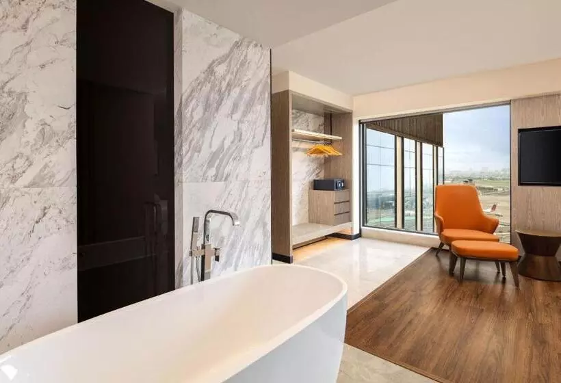 ホテル Fairfield By Marriott Mumbai International Airport