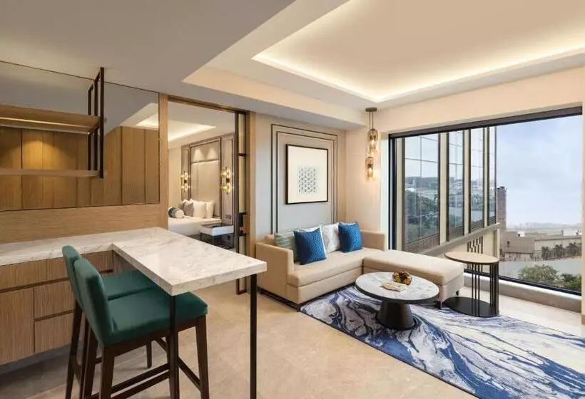 ホテル Fairfield By Marriott Mumbai International Airport