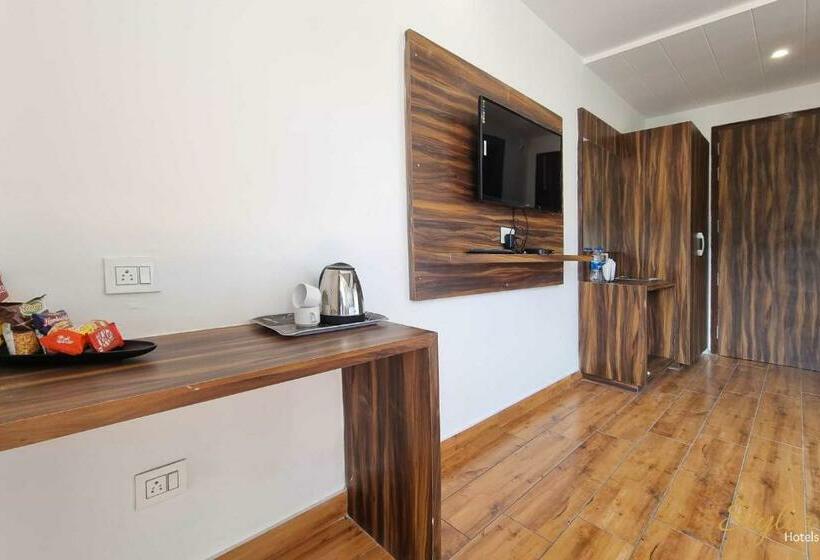 Moon Glade By Stylia Hotels