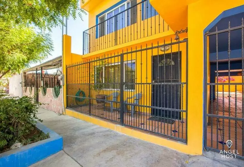 هاستل Cozy Stay 2 Blocks From The Beach And Malecón!