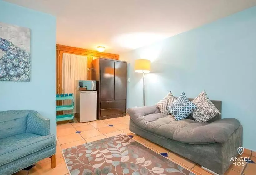 هاستل Cozy Stay 2 Blocks From The Beach And Malecón!
