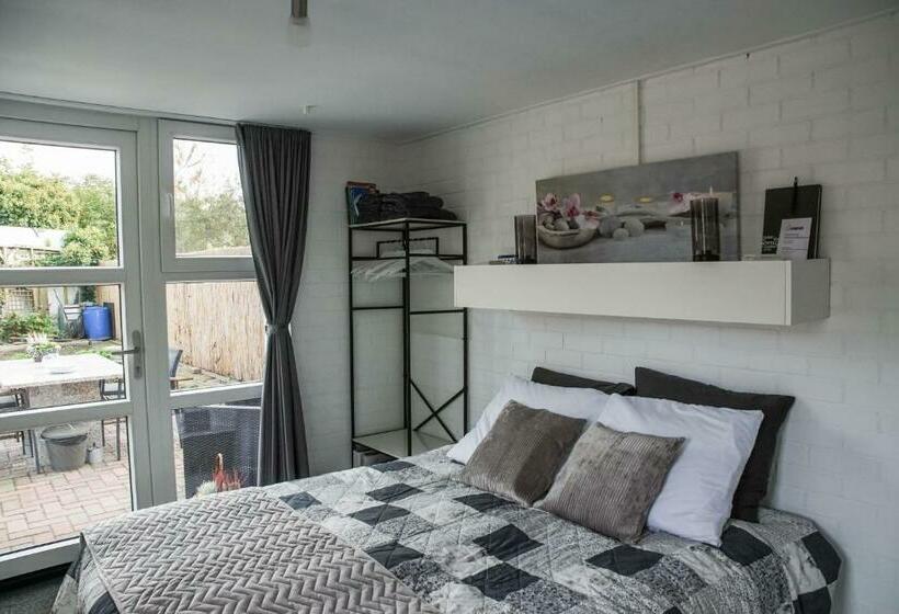 Emmen Bed And Breakfast