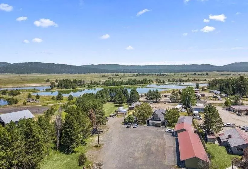 ホテル Birch Glen Lodge