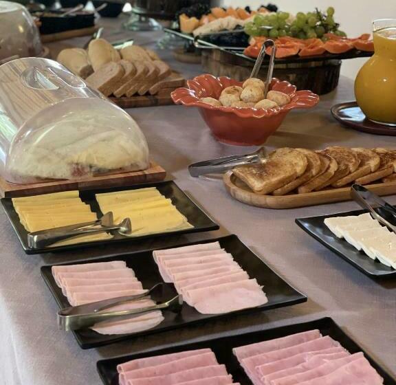 ホテル Embaúba Boutique