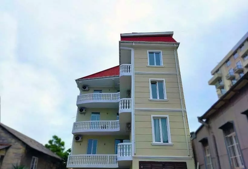 هتل Guesthouse White Swan