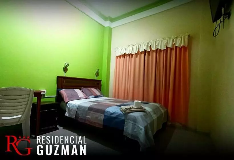 هتل Residencial Guzmán 1