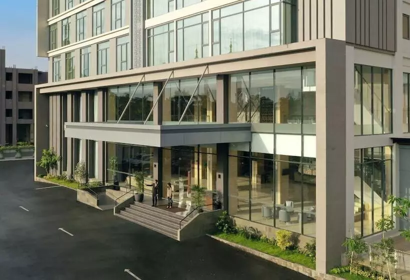 هتل Santika Batam