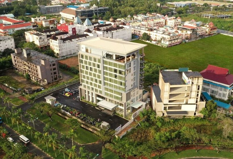 בית מלון כפרי Santika Batam