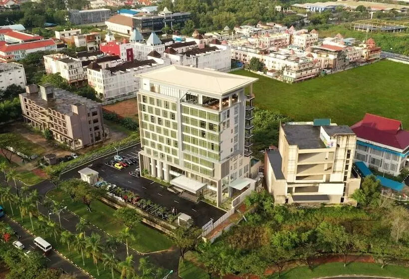 هتل Santika Batam