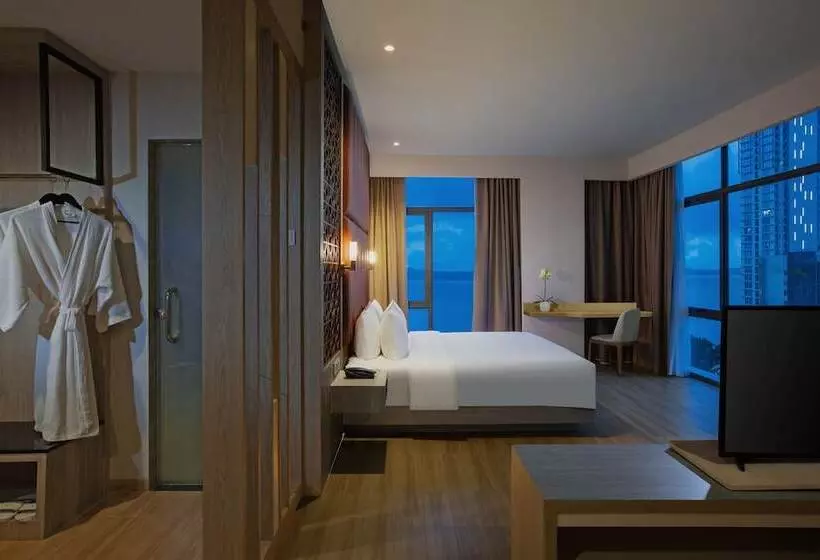 هتل Santika Batam