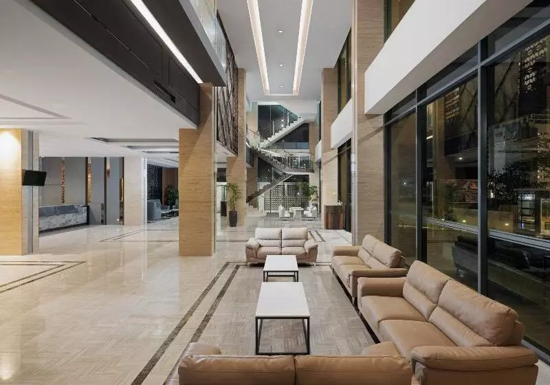 هتل Santika Batam