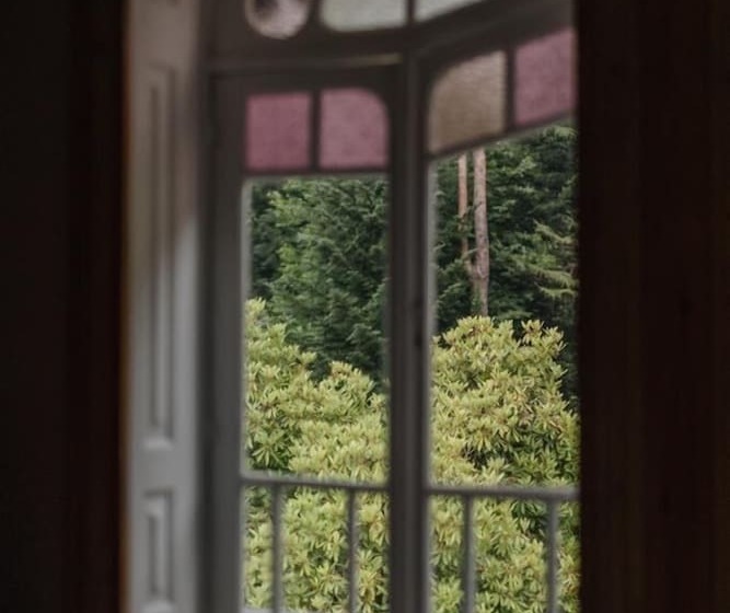 هتل The Grove Houses