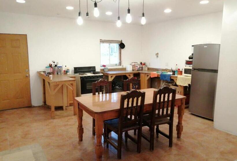 פנסיון Hostal Font´s