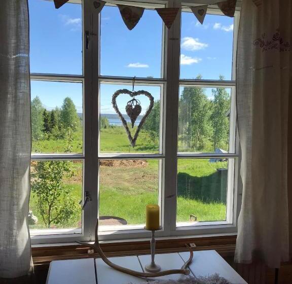 Päivin Pirtti Pirttikahvila Ja B&b