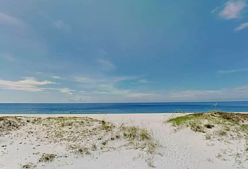 Boerboel S Beach Bungalow