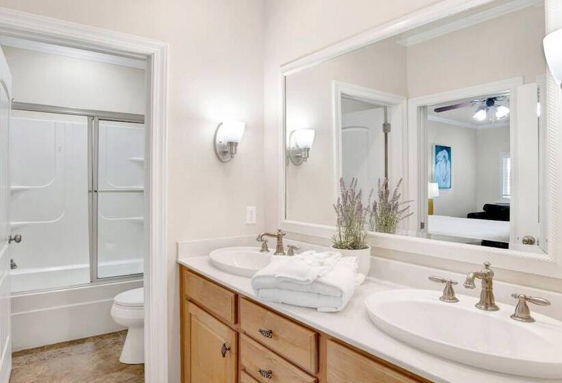 Regency Cabanas D2   3b Townhome