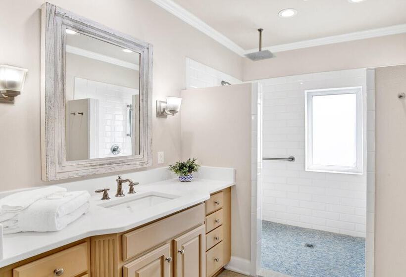 Regency Cabanas D2   3b Townhome