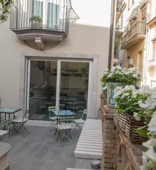 تختخواب و صبحانه Villa D Orville Luxury Suites Taormina