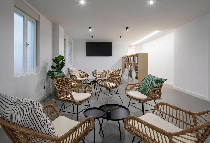 Bulezen Urban Hostel